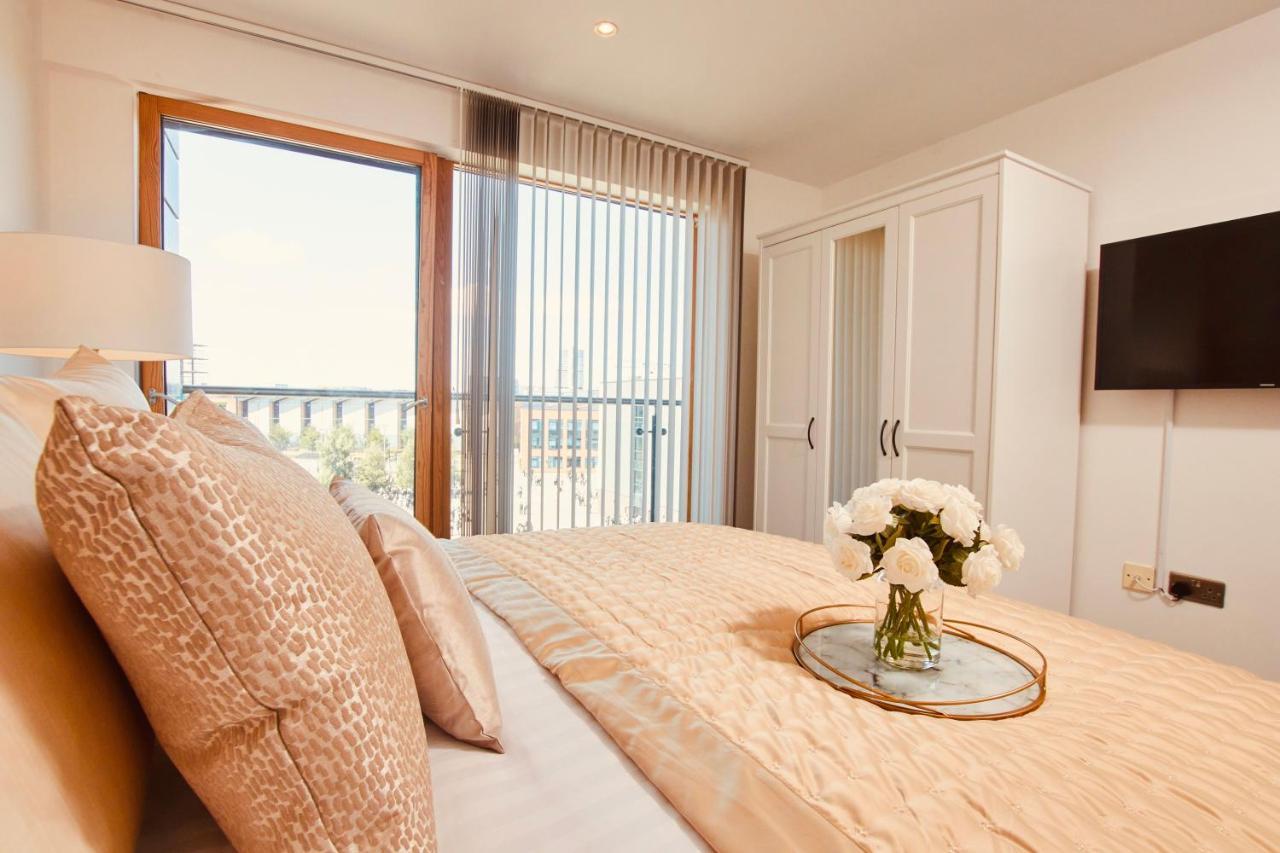 King Deluxe City Apt Large Balcony& Free Parking! リーズ エクステリア 写真