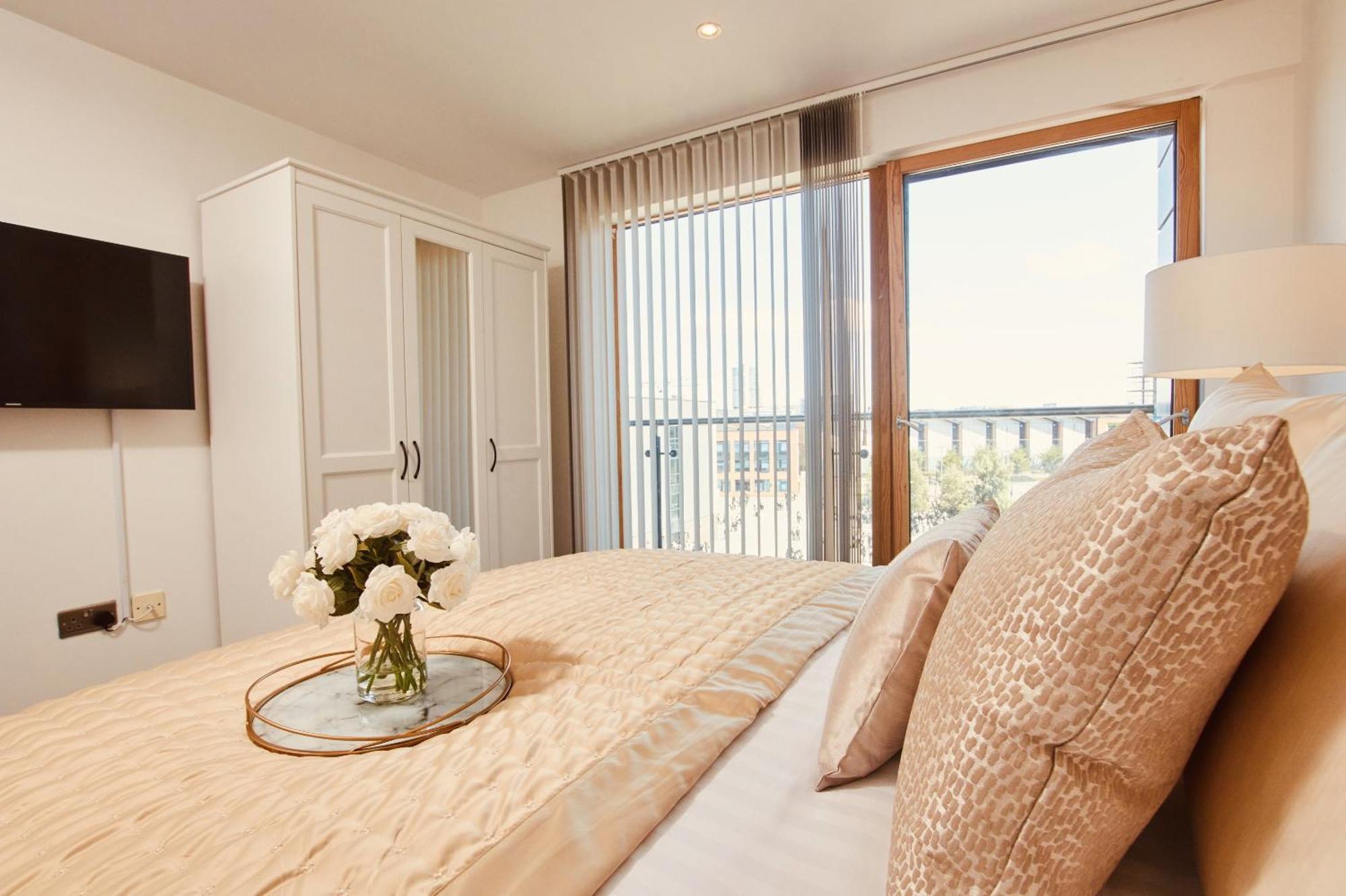 King Deluxe City Apt Large Balcony& Free Parking! リーズ エクステリア 写真